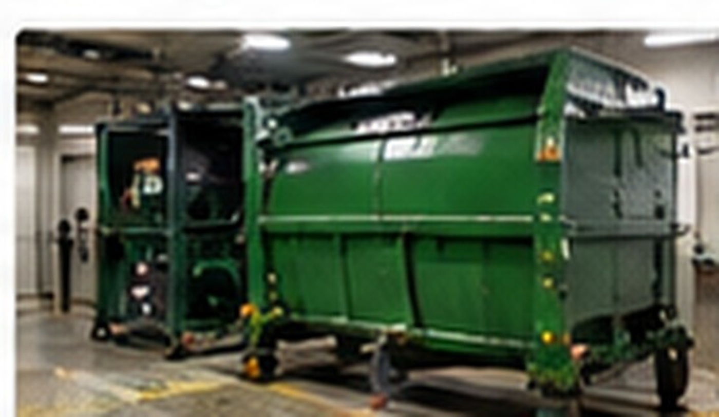 Compactor Cleaning & Degreasing